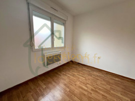 
                                                                                        Vente
                                                                                         MAISON DE VILLE SAINT-QUENTIN À VENDRE