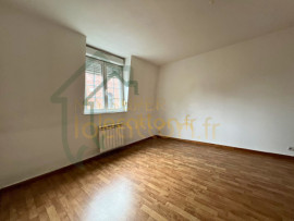 
                                                                                        Vente
                                                                                         MAISON DE VILLE SAINT-QUENTIN À VENDRE