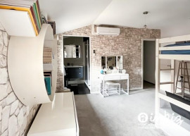 Vente
Maison de ville située dans une impasse paisible