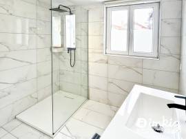 
                                                                                        Vente
                                                                                         Maison  de ville sur 3 niveaux avec vue Lac Léman