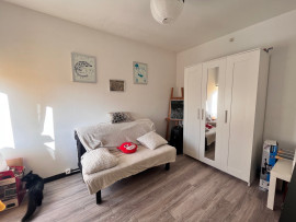 
                                                                                        Vente
                                                                                         MAISON DE VILLE TORIGNY-TRAVAUX RECENTS