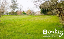 Vente
Maison + dépendances + terrain