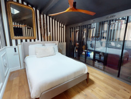 
                                                                                        Vente
                                                                                         Maison D'Hôtes 200m2 - Jardin Public