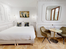 
                                                                                        Vente
                                                                                         Maison D'Hôtes 200m2 - Jardin Public