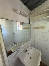 
                                                                                        Vente
                                                                                         maison divisée en deux logements T3