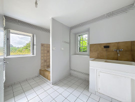 
                                                                                        Vente
                                                                                         Maison en pierre à vendre entre Saint-Lô et Coutances   Calm