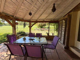 
                                                                                        Vente
                                                                                         Maison en pierre avec 2 gîtes, piscine  et 6,5 hectares de terrain – secteur Lalinde