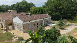 
                                                                                        Vente
                                                                                         Maison en pierre de caractère avec gîte
