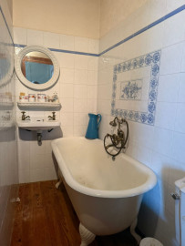 Vente
MAISON EN PIERRE : DÉPENDANCE ET PISCINE À RÉNOVER