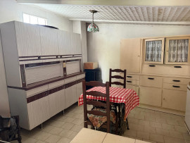 Vente
MAISON EN PIERRE : DÉPENDANCE ET PISCINE À RÉNOVER