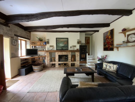 Vente
Maison en pierre naturelle avec chambres d'hôtes,