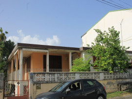 
                                                                                        Vente
                                                                                         Terrain de 291 m² - Le Moule