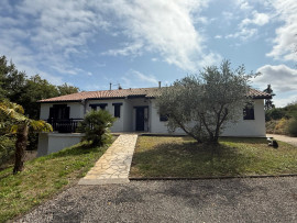 
                                                                                        Vente
                                                                                         Maison familiale 183 m2 et studio indépendant