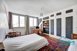 
                                                                                        Vente
                                                                                         MAISON FAMILIALE - 203 m²-7 chambres