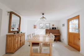 
                                                                                        Vente
                                                                                         Maison familiale 5 chambres, 140m² sur 398m²