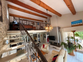 
                                                                                        Vente
                                                                                         Maison Familiale 5 chambres avec Piscine