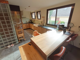 
                                                                                        Vente
                                                                                         Maison familiale 5 chambres, belles prestations