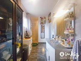 
                                                                                        Vente
                                                                                         Maison familiale 5 pièces avec piscine
