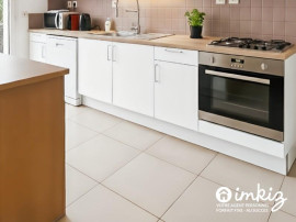 
                                                                                        Vente
                                                                                         Maison familiale 6 pièces, 3 stationnements