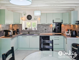 
                                                                                        Vente
                                                                                         Maison familiale 6 pièces  de 177 m²