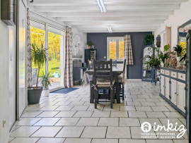 
                                                                                        Vente
                                                                                         Maison familiale 6 pièces  de 177 m²