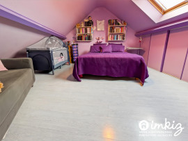 
                                                                                        Vente
                                                                                         Maison familiale 6 pièces  de 177 m²
