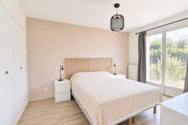 
                                                                                        Vente
                                                                                         Maison familiale à Floirac
