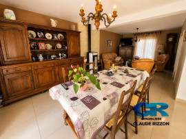 
                                                                                        Vente
                                                                                         MAISON FAMILIALE A WOIPPY VILLAGE