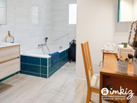 
                                                                                        Vente
                                                                                         Maison familiale avec espaces independants