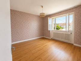 
                                                                                        Vente
                                                                                         MAISON FAMILIALE AVEC FORT POTENTIEL – TOUSSIEU