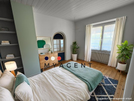 
                                                                                        Vente
                                                                                         Maison familiale avec jardin – Charme et calme