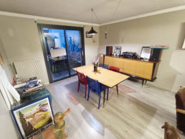 
                                                                                        Vente
                                                                                         Maison familiale avec jardin et garage