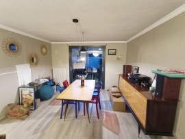 
                                                                                        Vente
                                                                                         Maison familiale avec jardin et garage