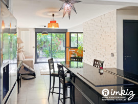 
                                                                                        Vente
                                                                                         Maison familiale avec jardin, proche métro