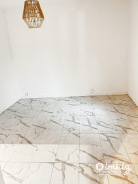 
                                                                                        Vente
                                                                                         Maison familiale avec terrasse - St Denis