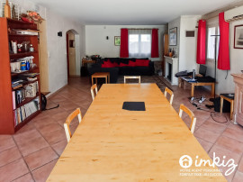 Vente
Maison familiale calme à proximité du centre ville