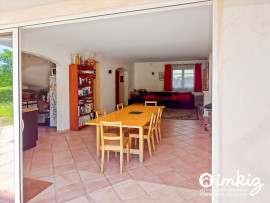 Vente
Maison familiale calme à proximité du centre ville