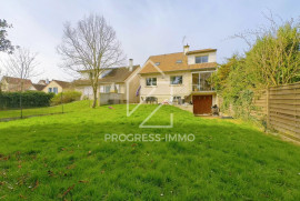 
                                                                                        Vente
                                                                                         Maison familiale de 170m² sur 532m² terrain à