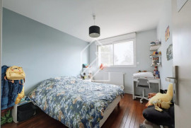
                                                                                        Vente
                                                                                         Maison familiale de 170m² sur 532m² terrain à