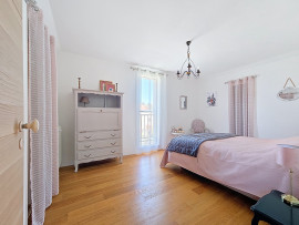 
                                                                                        Vente
                                                                                         Maison familiale de 173 m² – Monnaie