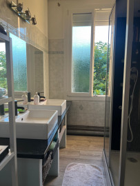 Vente
Maison familiale de 6 chambres sur vaste terrain