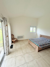 Vente
Maison familiale de 6 chambres sur vaste terrain
