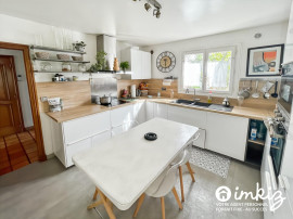 
                                                                                        Vente
                                                                                         Maison familiale de 6 pièces au Plessis Bouchard