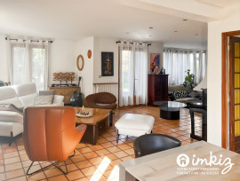 
                                                                                        Vente
                                                                                         Maison familiale de 6 pièces au Plessis Bouchard