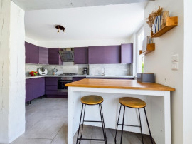 
                                                                                        Vente
                                                                                         Maison familiale de caractère, 4 chambres, jardin, atelier, garage, toit-terasse
