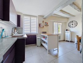 
                                                                                        Vente
                                                                                         Maison familiale de caractère, 4 chambres, jardin, atelier, garage, toit-terasse