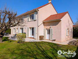 
                                                                                        Vente
                                                                                         Maison familiale d'exception, jardin et garage