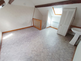 
                                                                                        Vente
                                                                                         Maison familiale jardin et garage