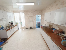 
                                                                                        Vente
                                                                                         Maison familiale jardin et garage