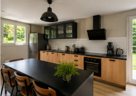 
                                                                                        Vente
                                                                                         MAISON FAMILIALE + COMMERCE – 5 CHAMBRES